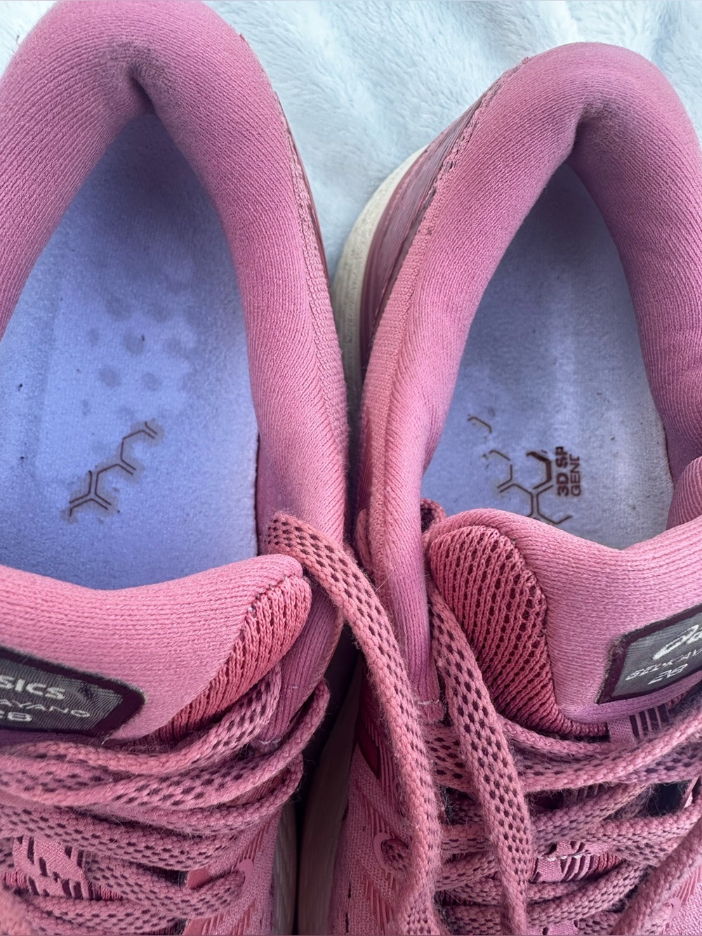 ASICS Gel-Kayano 28 Women's Mauve/Pink Running Sneakers - Picture 6 of 13